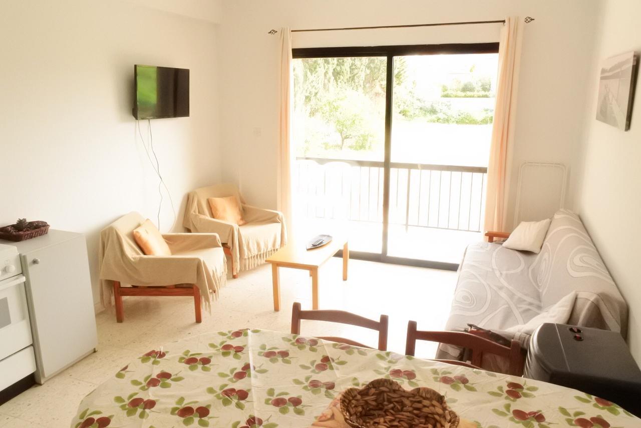 Kissonerga Beach Apartment 파포스 외부 사진